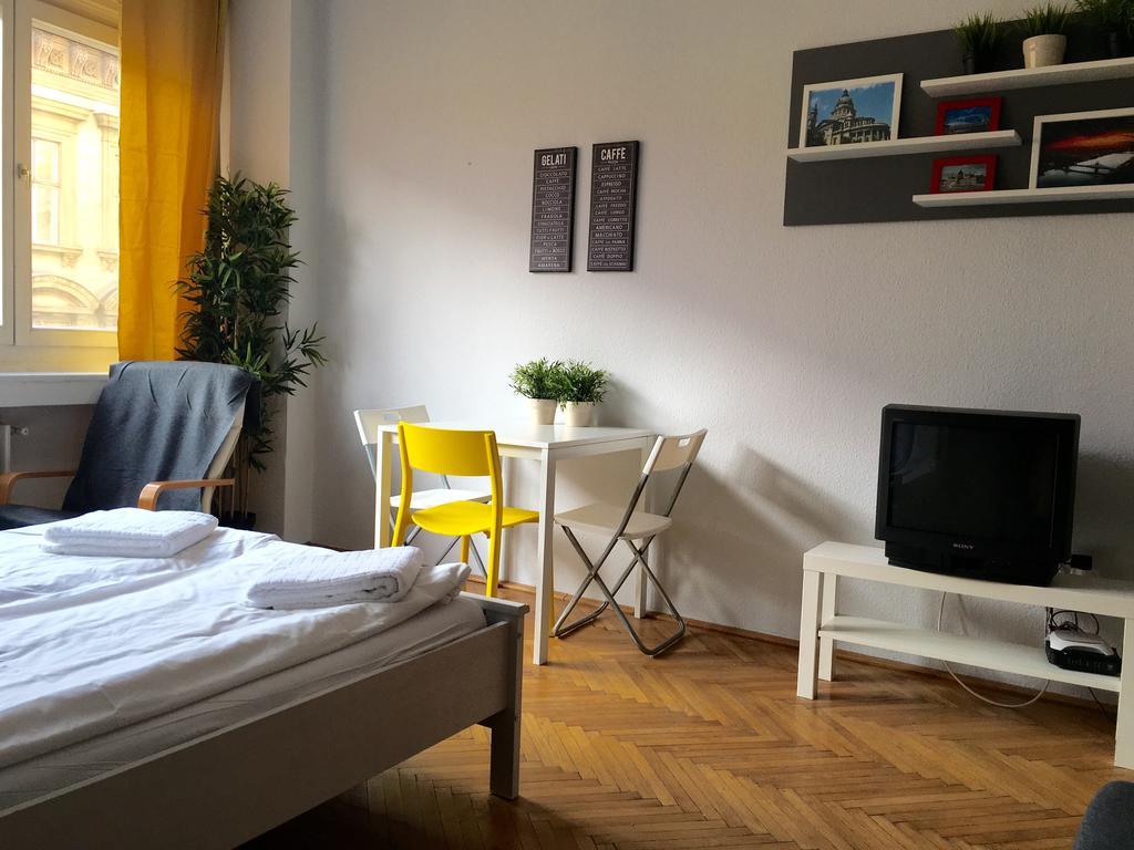 Budget Apartment By Hi5 - Vaci Street 44 부다페스트 외부 사진